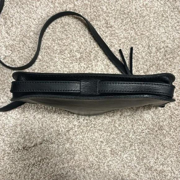 Madewell The Simple Leather Crossbody Bag - Picture 3 of 4